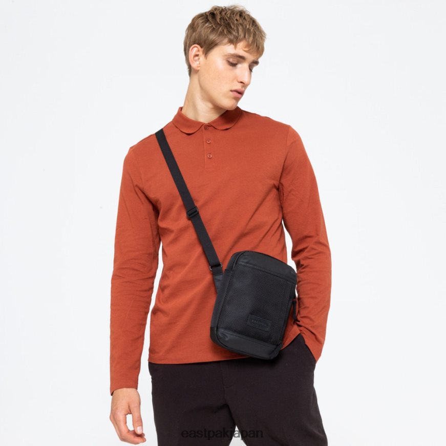eastpak_jprzl241_e382b7e383a7e383abe38380e383bce38390e38383e382b0_e3819de3828c_cnncte382b3e383bce38388.jpg Eastpak JPRZL241 ショルダーバッグ それ CNNCTコート - 画像 (1)