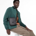 Eastpak JPRZL248 ショルダーバッグ それ cnnctメランジ